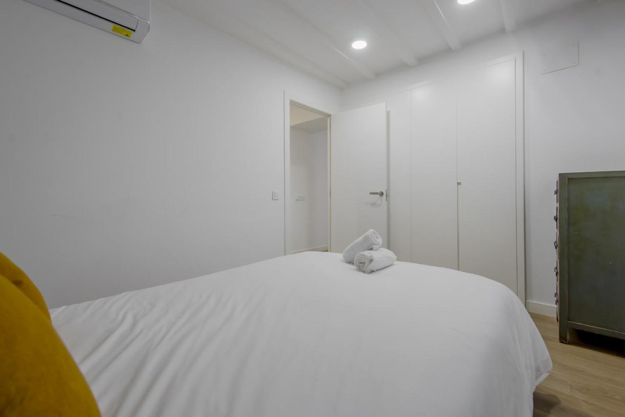 Nuevo Piso Para 7 En El Corazon Del Rastro/Madrid Esterno foto