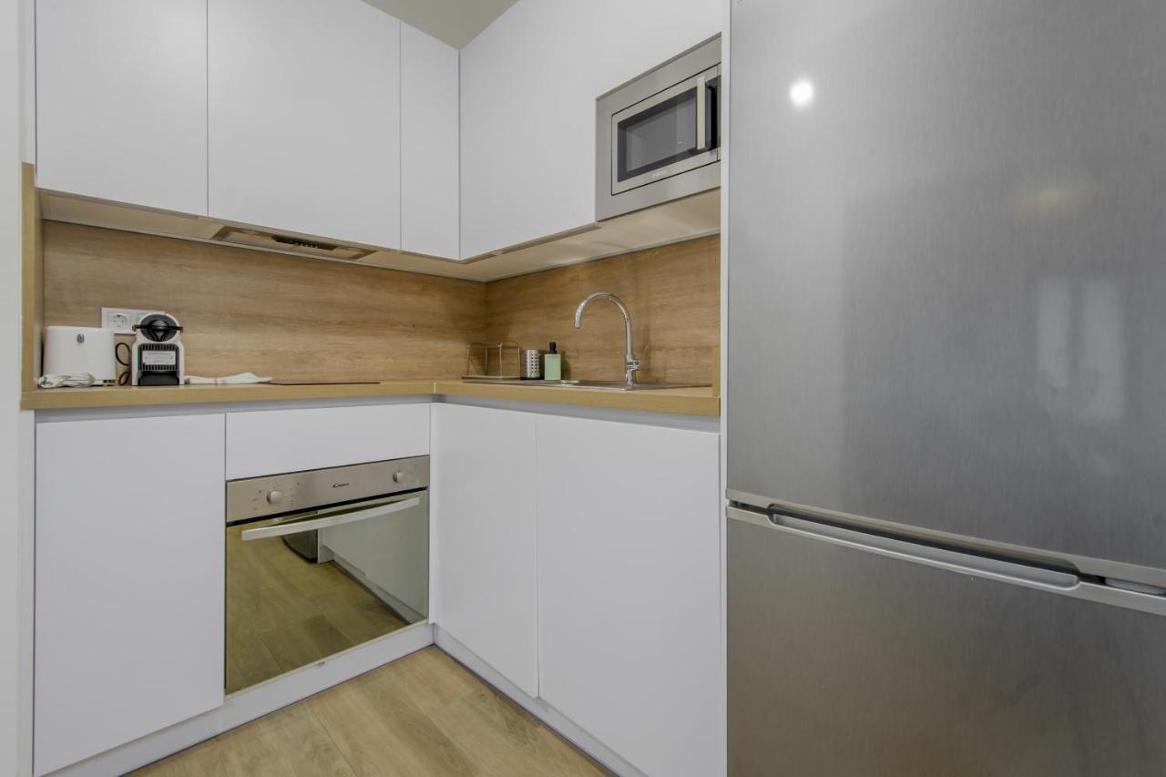 Nuevo Piso Para 7 En El Corazon Del Rastro/Madrid Esterno foto