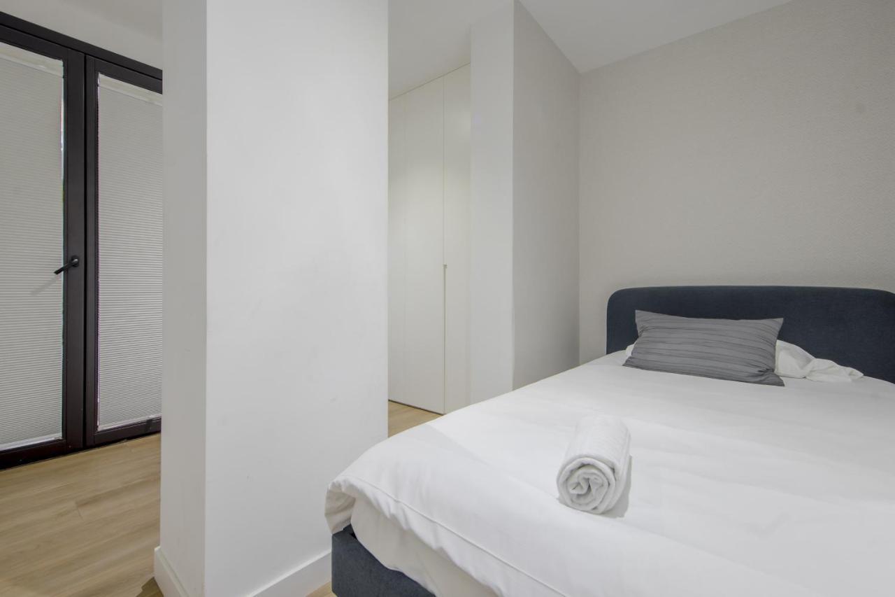 Nuevo Piso Para 7 En El Corazon Del Rastro/Madrid Esterno foto