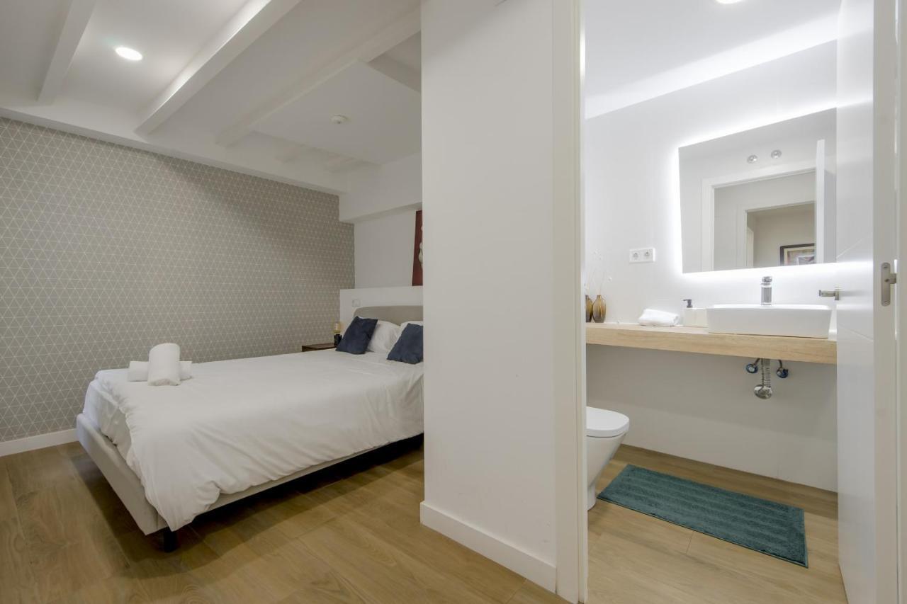Nuevo Piso Para 7 En El Corazon Del Rastro/Madrid Esterno foto